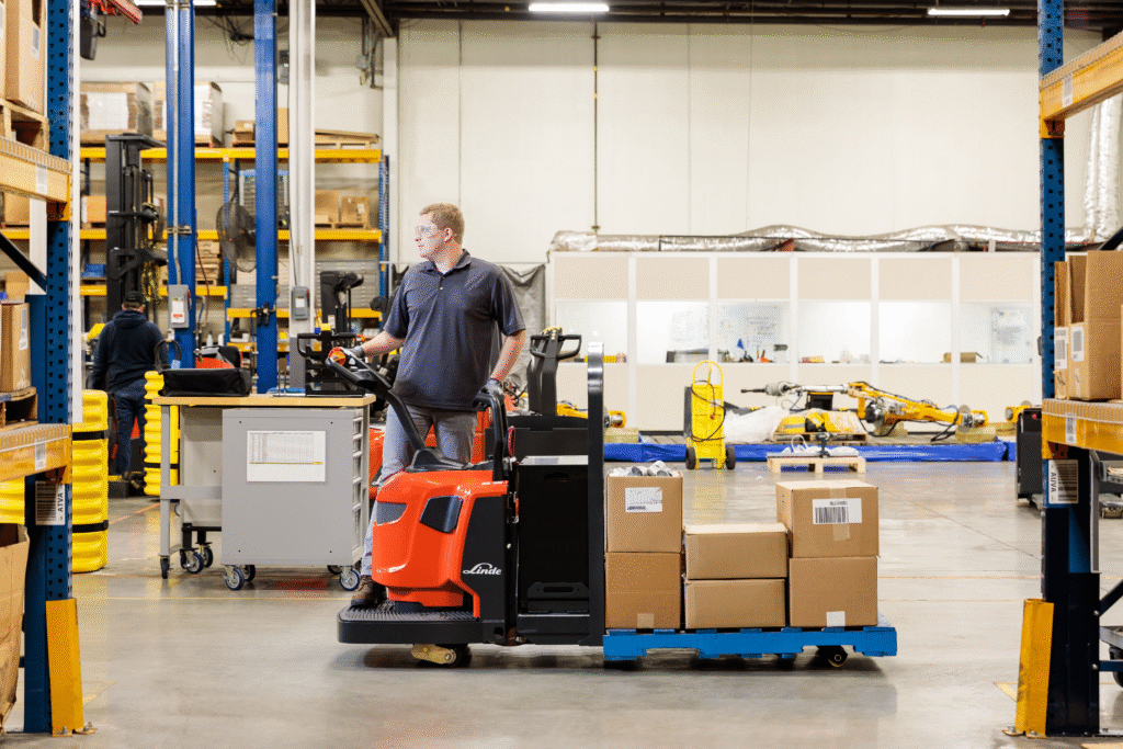 Linde, EWR30, 6,000 lbs., Pic 2