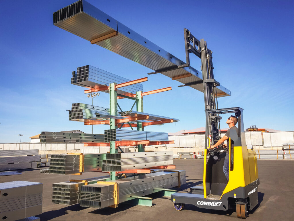 Combilift – COMBI-MR – Multi-directional stand-on reach truck - Aluminun - Aluminium- Outdoor