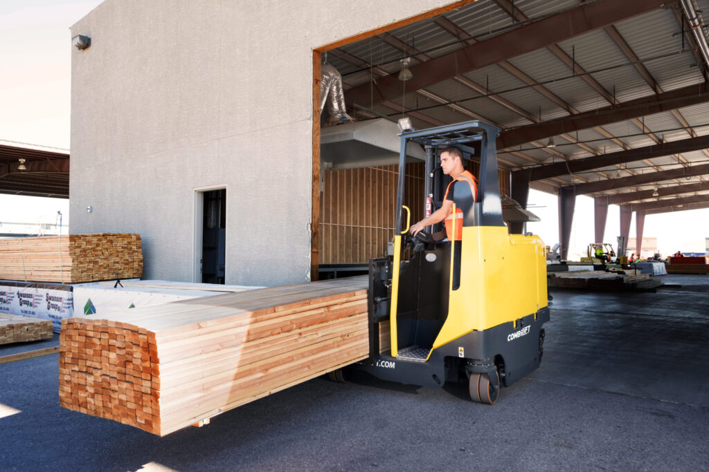 Combilift-–-COMBI-MR-–-Multi-directional-stand-on-reach-truck-Timber-Lumber-Outdoor-1-scaled-1.jpg