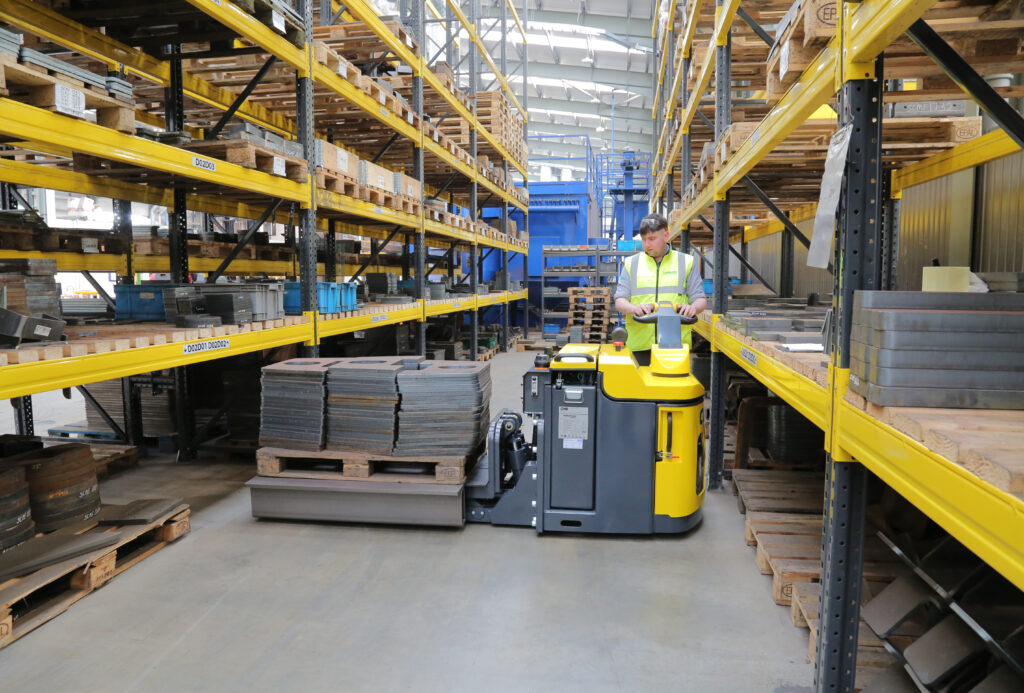 Combilift – COMBI-PPT - Powered Pallet Truck - Heavy Manufacturing - Fabrication